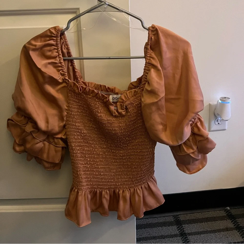 Do + Be Rust Top - Picture 2 of 2